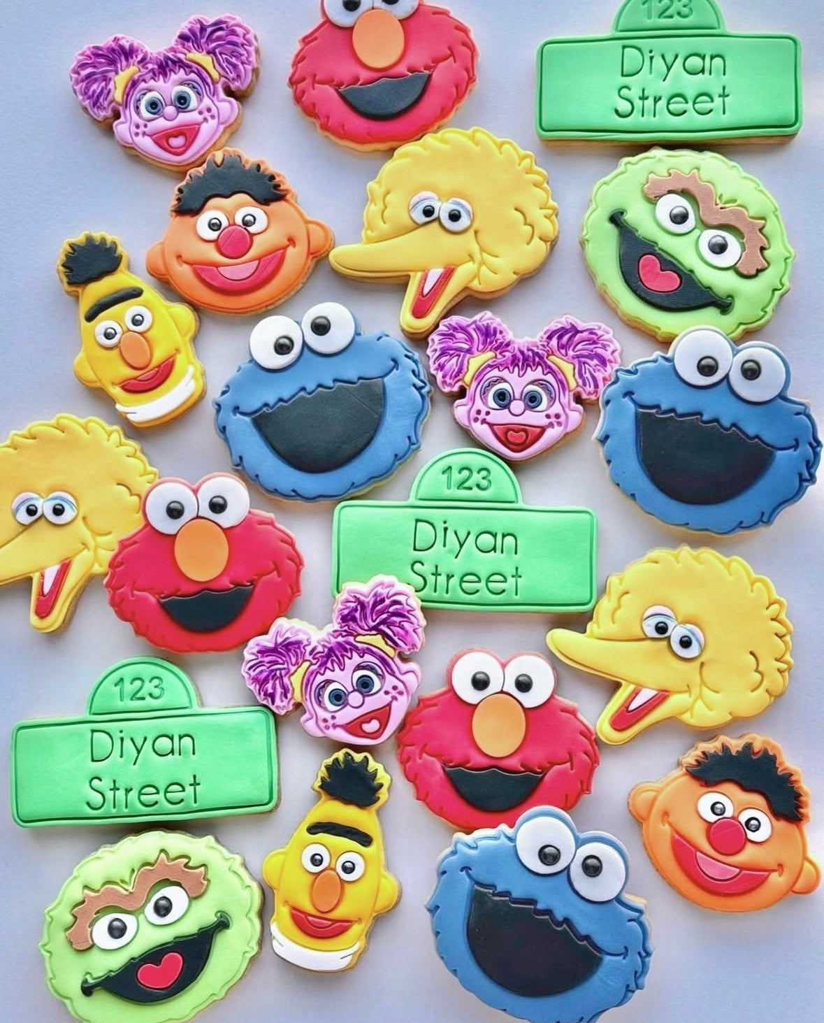 Sesame Street all characters - Pack of 15 cookies