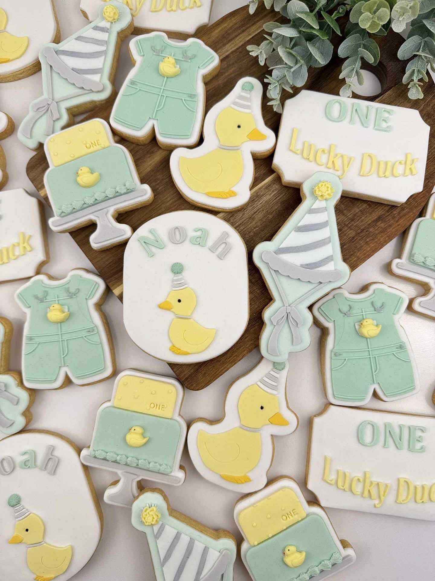 One Lucky Duck- Pack of 15 Cookies