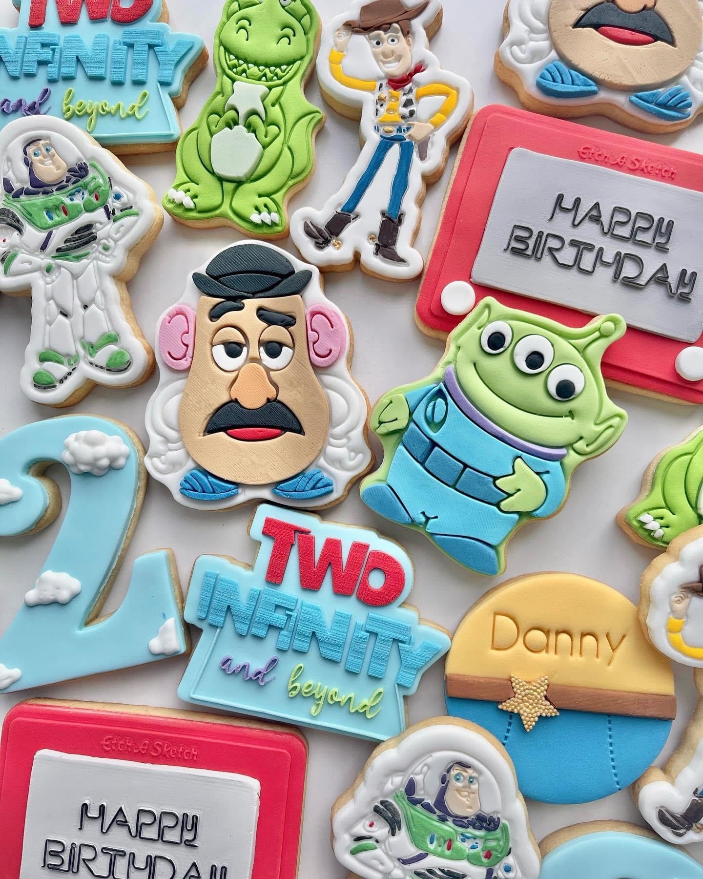 Two Infinity & Beyond - Pack of 15 Cookies